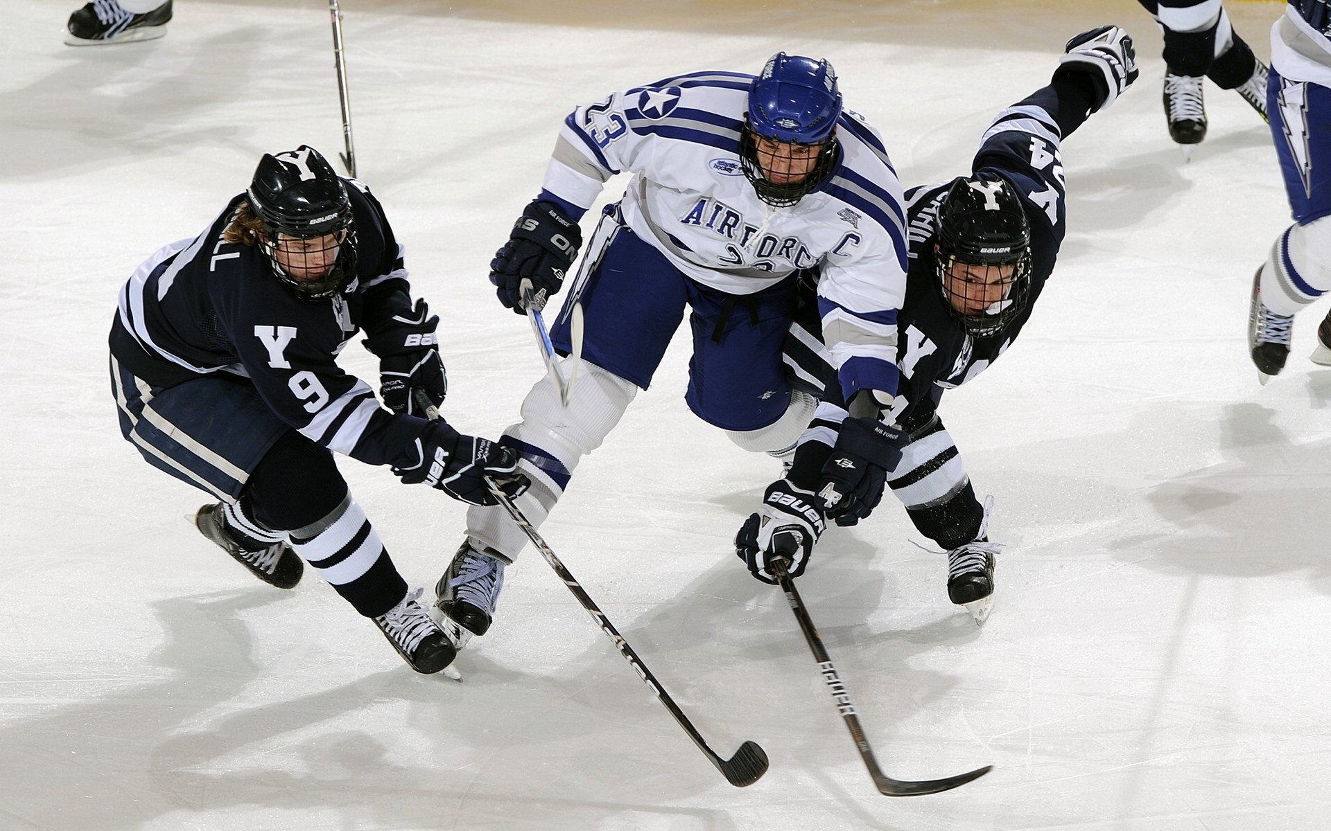 九游正版入口-中锋护框能力对比赛的直接影响，中锋的防守区域